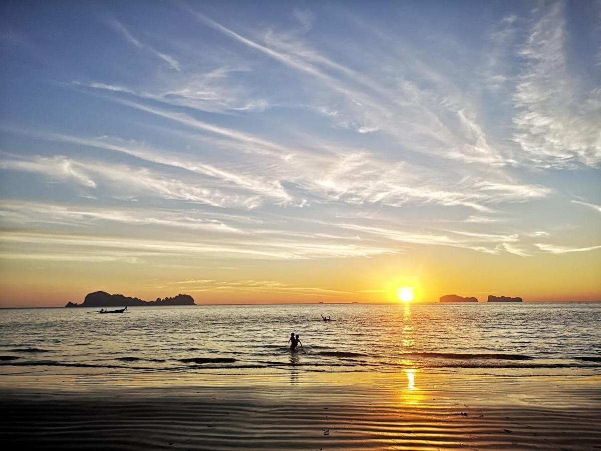 Sukorn Andaman Beach Resort Ko Sukon Exteriér fotografie