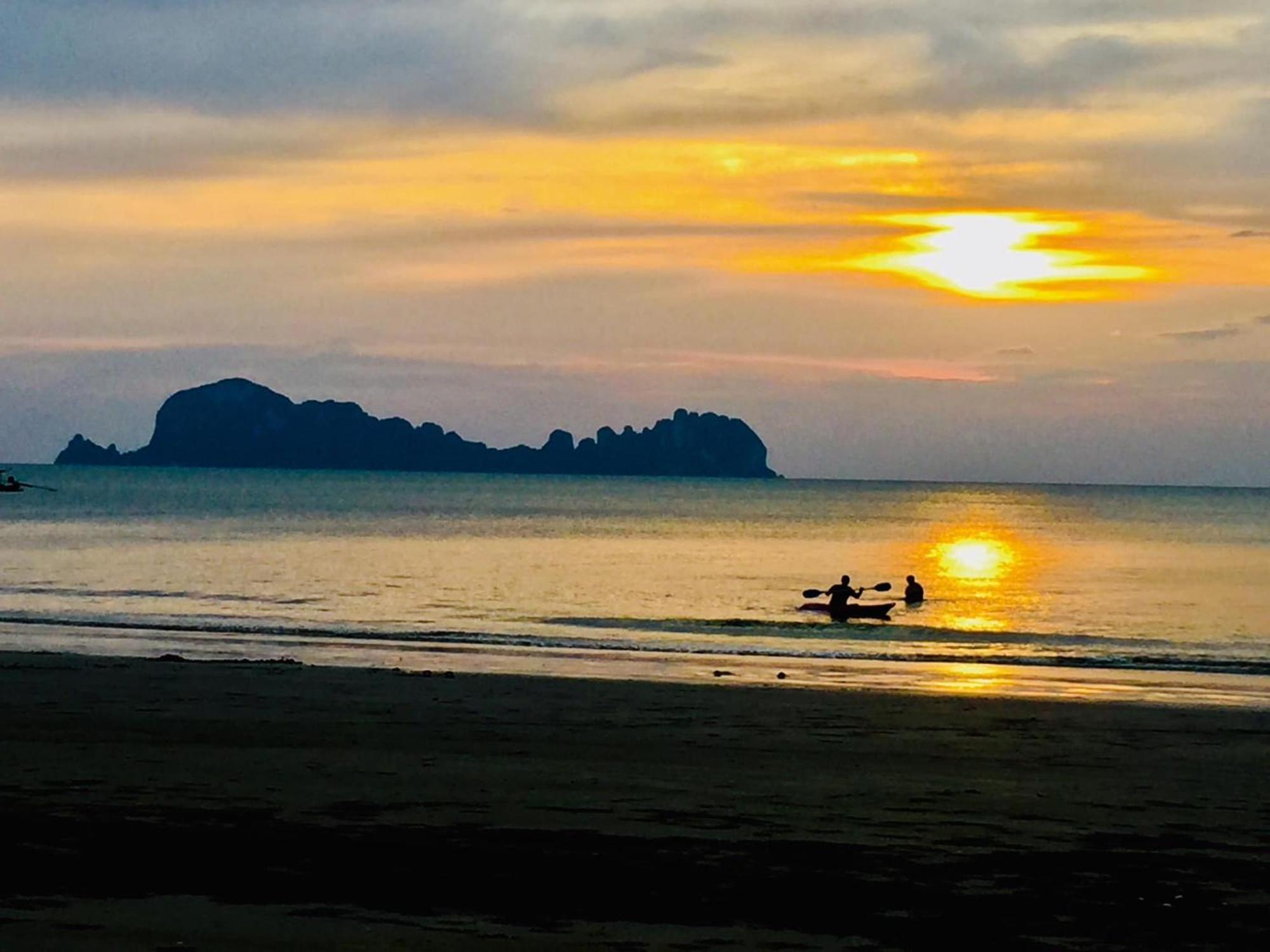 Sukorn Andaman Beach Resort Ko Sukon Exteriér fotografie